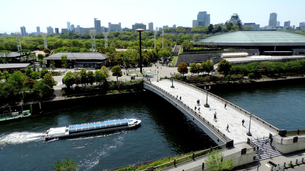 Hotel New Otani Osaka Eksteriør billede The bridge in 2009