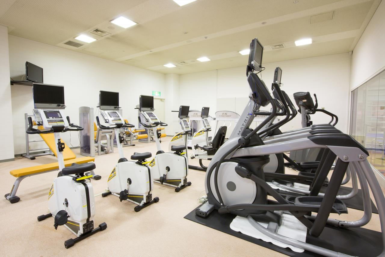 Hotel New Otani Osaka Eksteriør billede A gym
