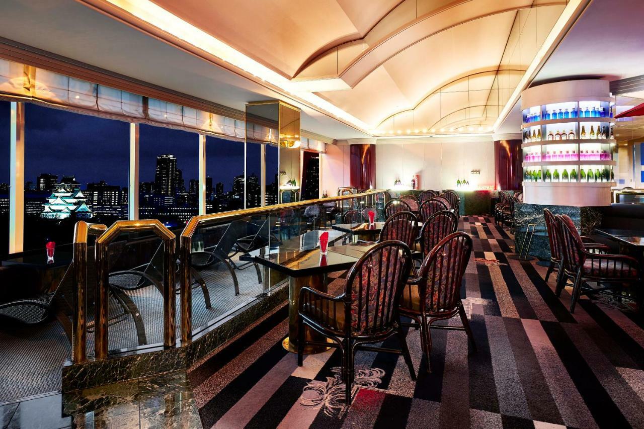 Hotel New Otani Osaka Eksteriør billede The bar at the 39th floor